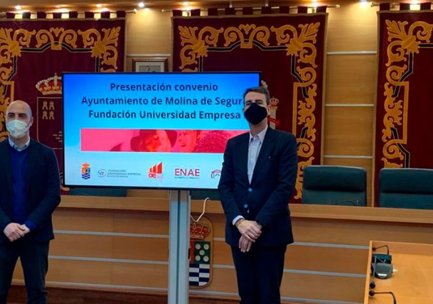 Firmamos acuerdo de colaboración con el Ayuntamiento de Molina de Segura 